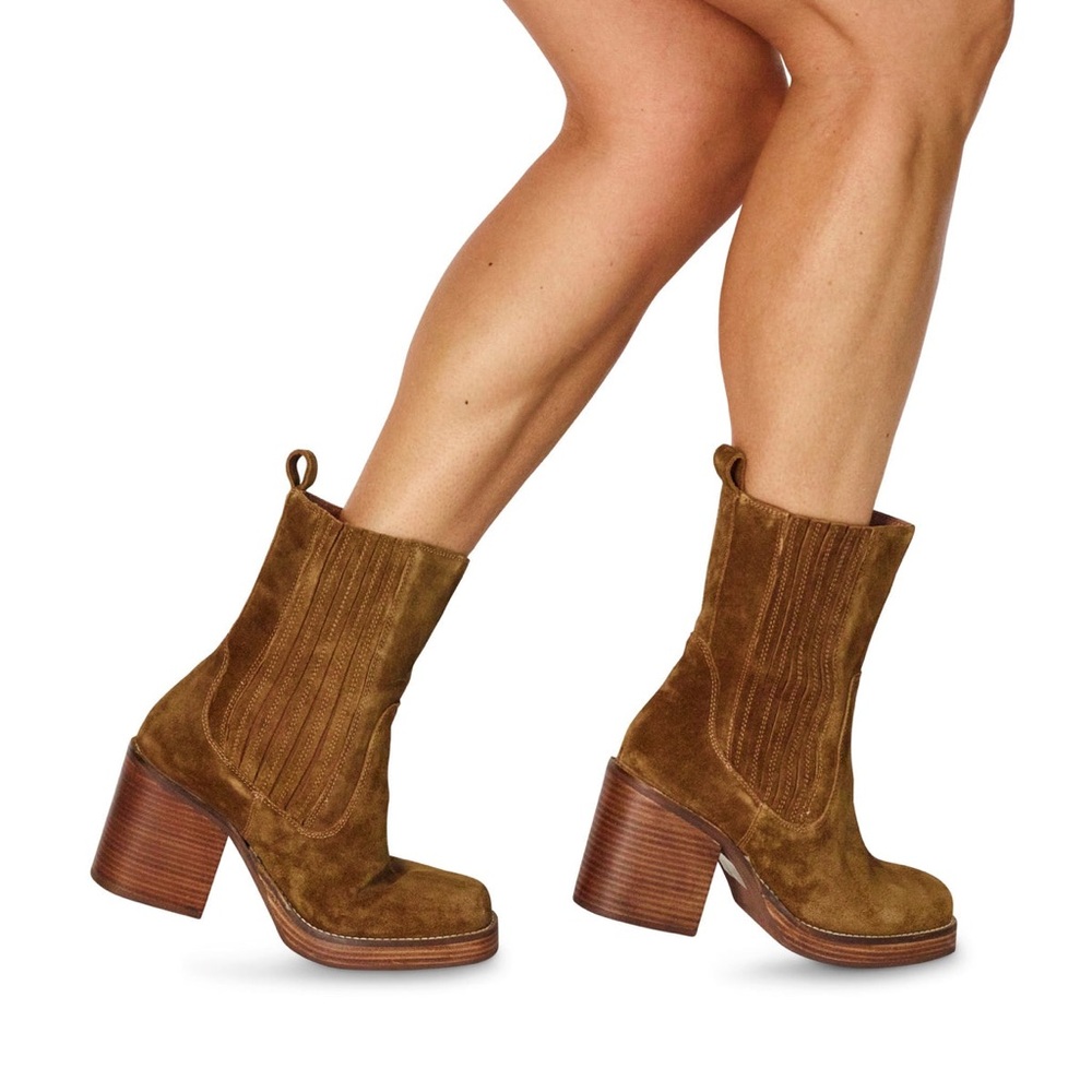 Seychelles Brown Sued Booties size 9 NWT